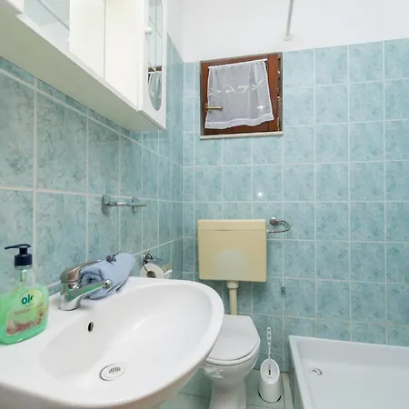 Appartamento Bozo Biograd Na Moru